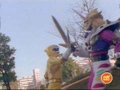 The Yellow Ranger battles Jindrax